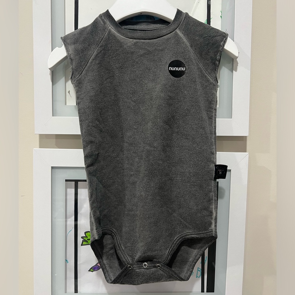 Great condition nununu size 12-18m bodysuit
